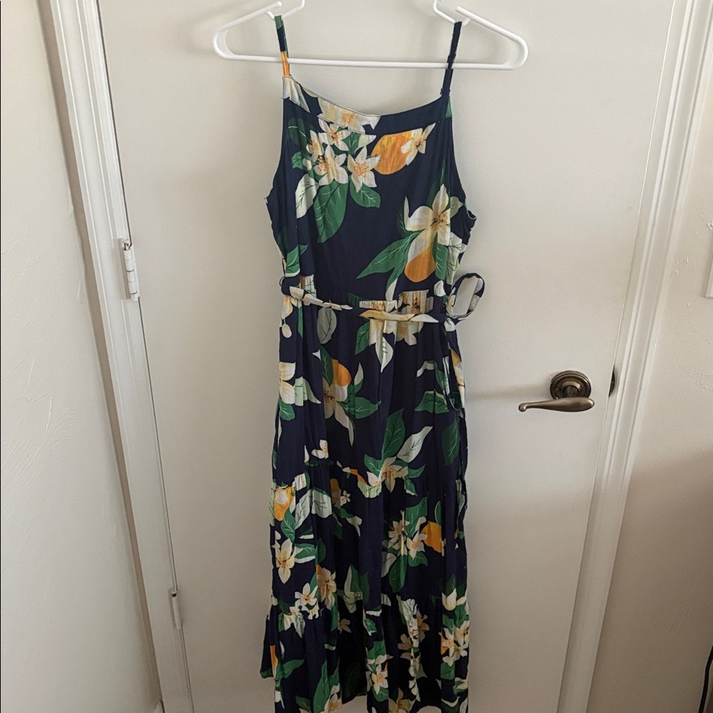 Gorgeous navy maxi dress with lemon pattern